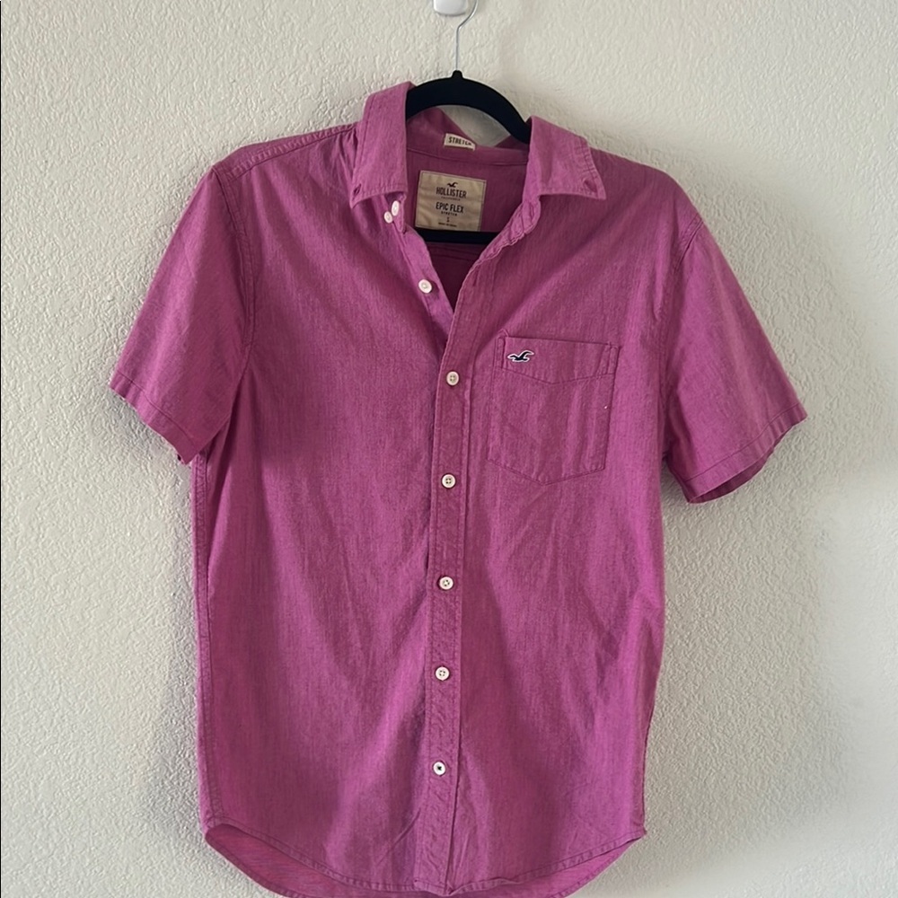 Hollister Men's Pink Short Sleeve Shirt